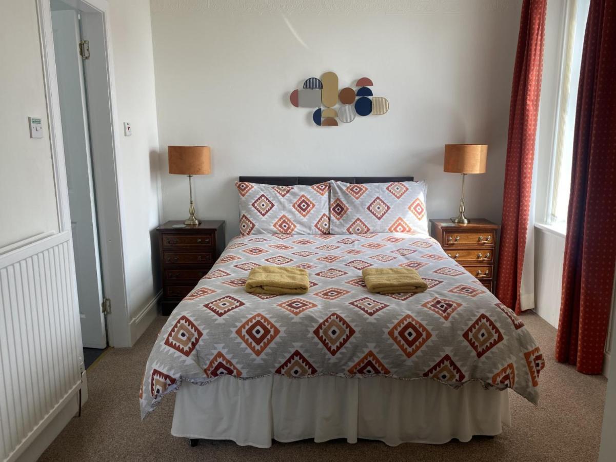 Lomond Guest House Leven  Eksteriør bilde